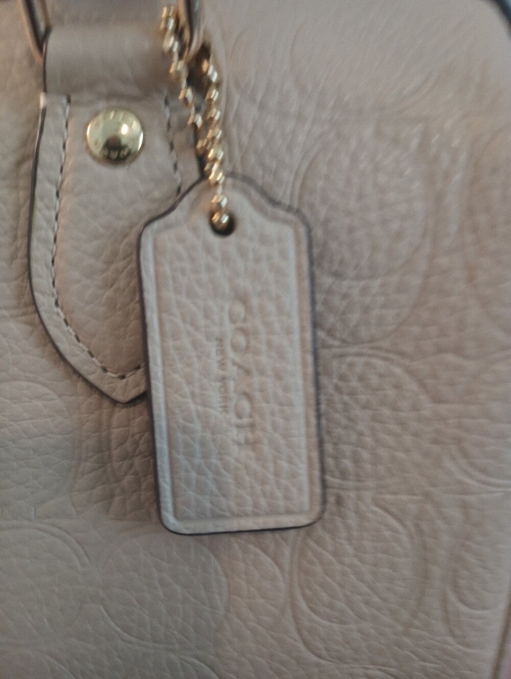 Purse - Picture 3 of 4